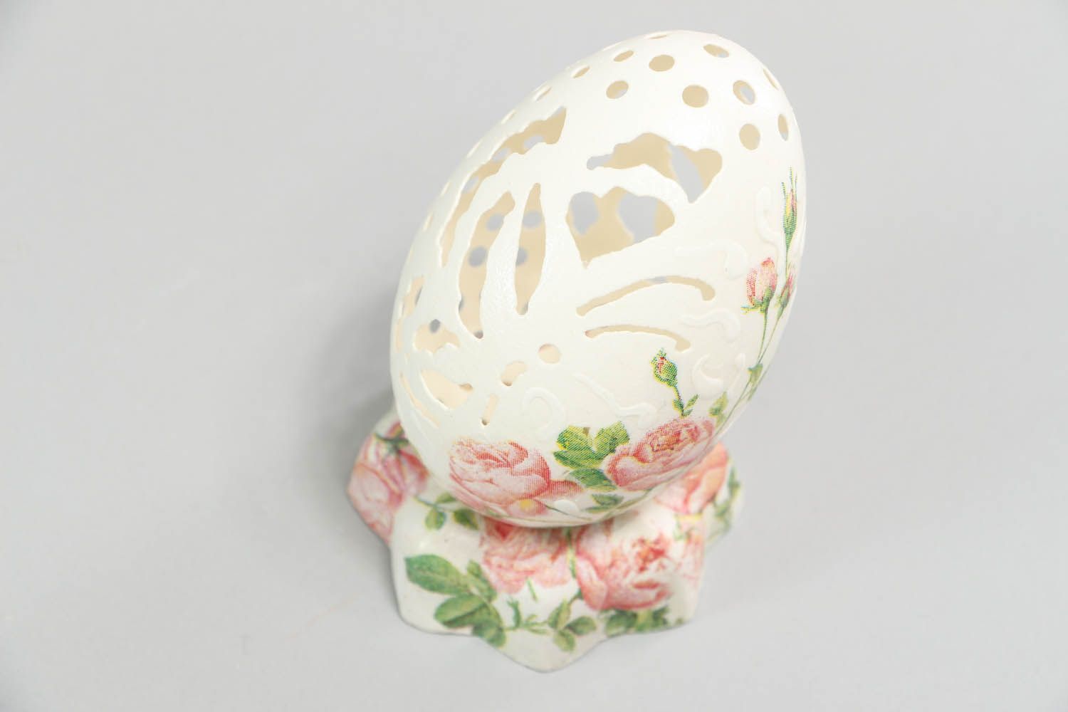 Carved egg with a stand photo 2