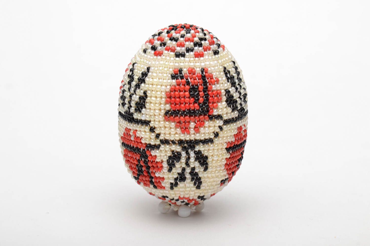 Wooden egg woven over with beads photo 3