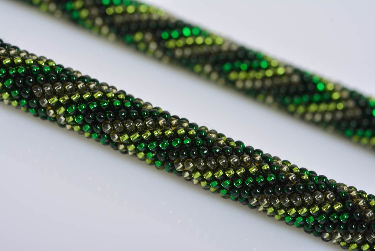 Collier spirale en perles de rocaille fait main tressé vert élégant original photo 4