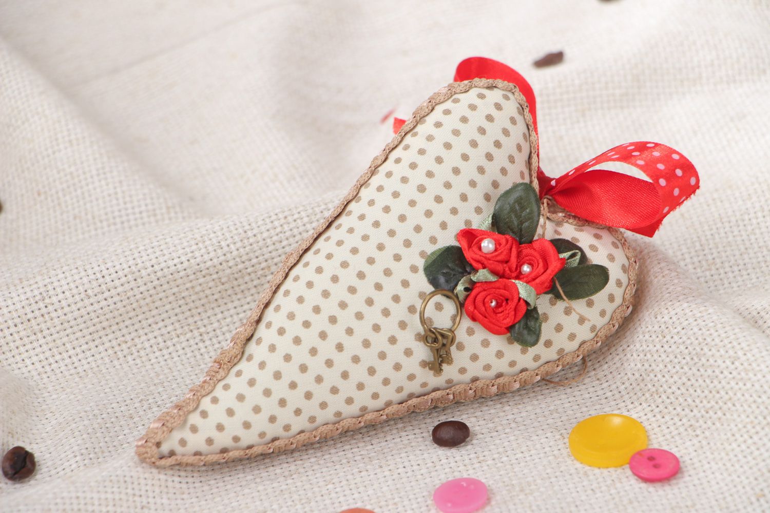 Homemade polka dot fabric interior pendant soft heart with eyelet and flowers photo 5