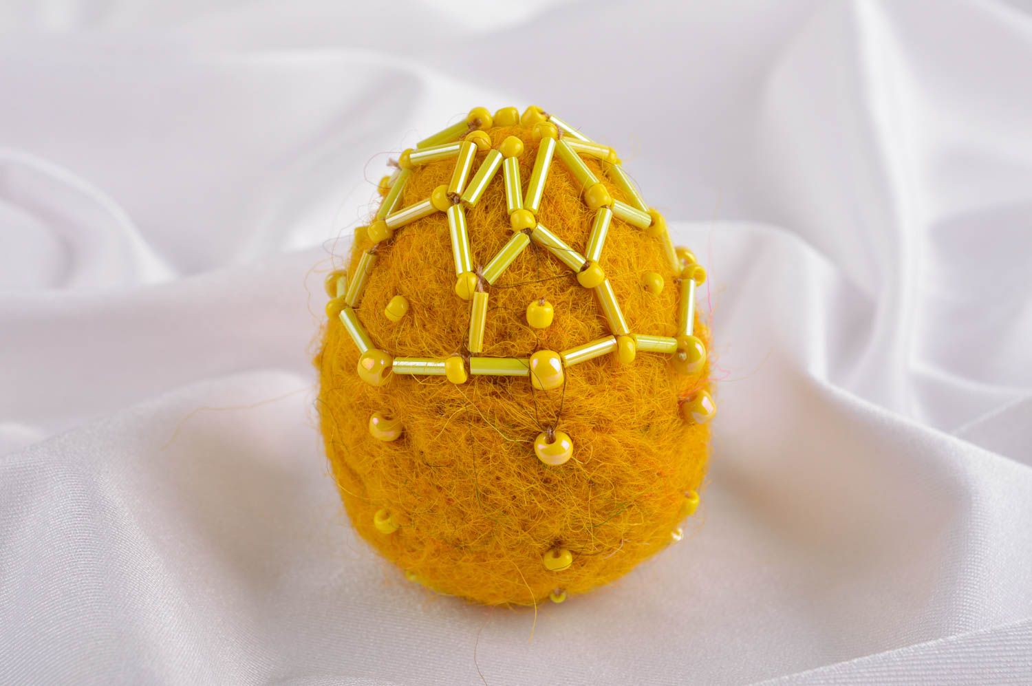 Пасхальное яйцо ручной работы декоративная игрушка домашний декор желтое фото 1