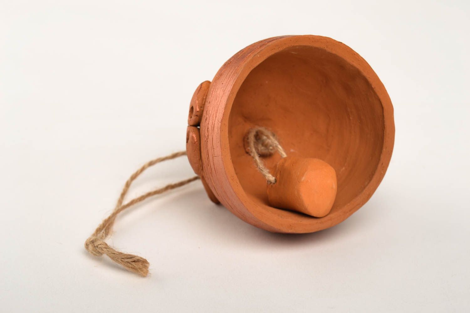 Колокольчик ручной работы авторская керамика колокольчик из глины котик фото 3