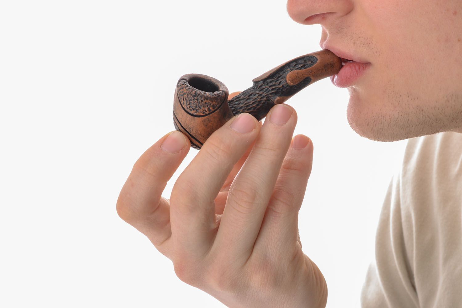 Ceramic smoking pipe photo 5