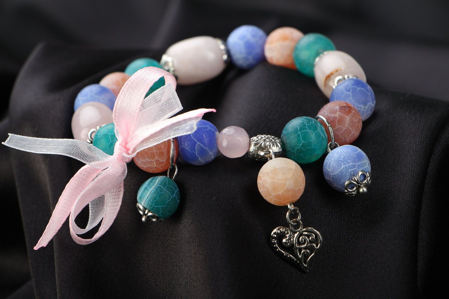 Homemade bracelet with agate and quartz photo 2