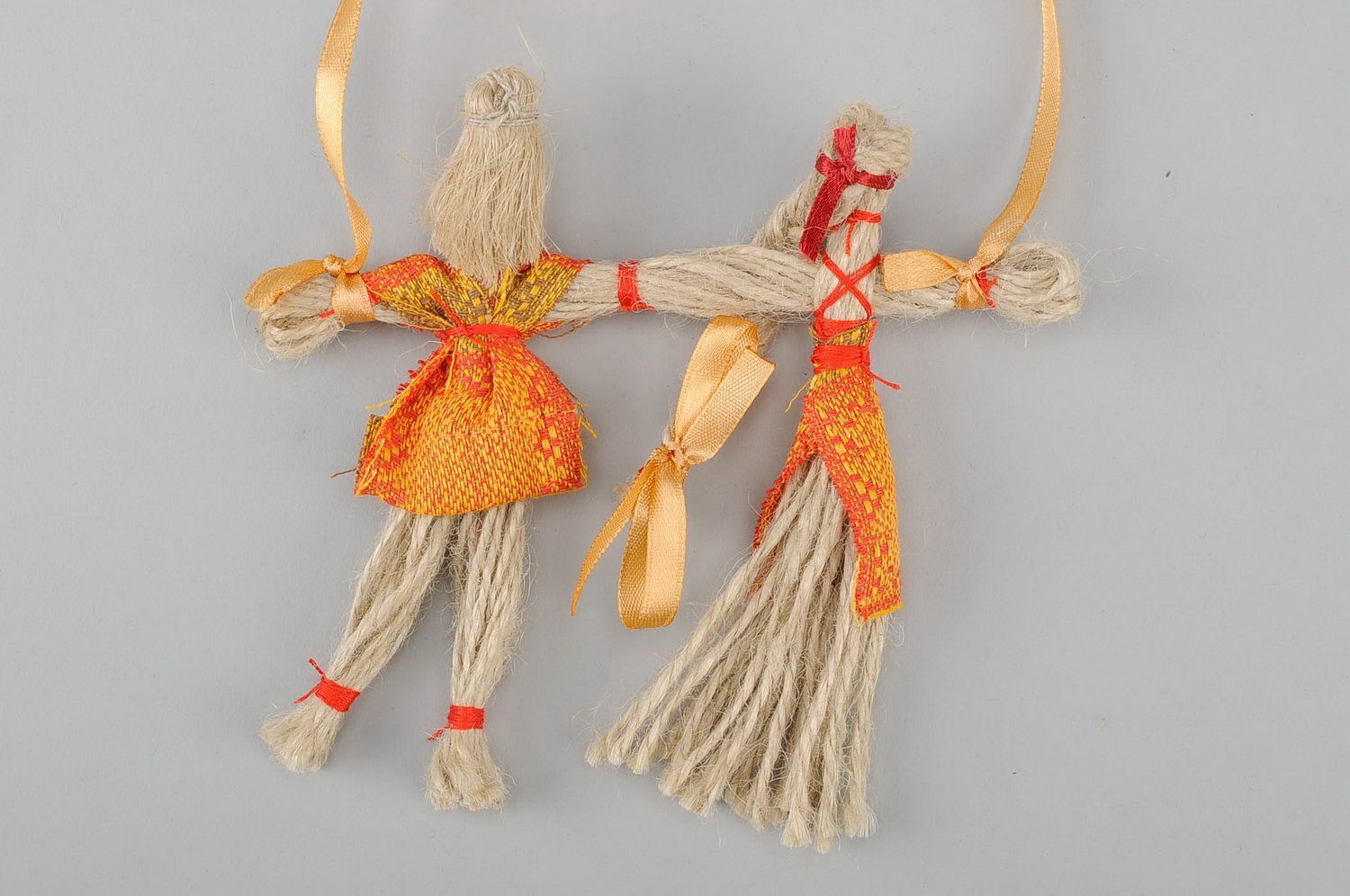 Bambola di stoffa fatta a mano amuleto talismano giocattolo slavo etnico foto 4