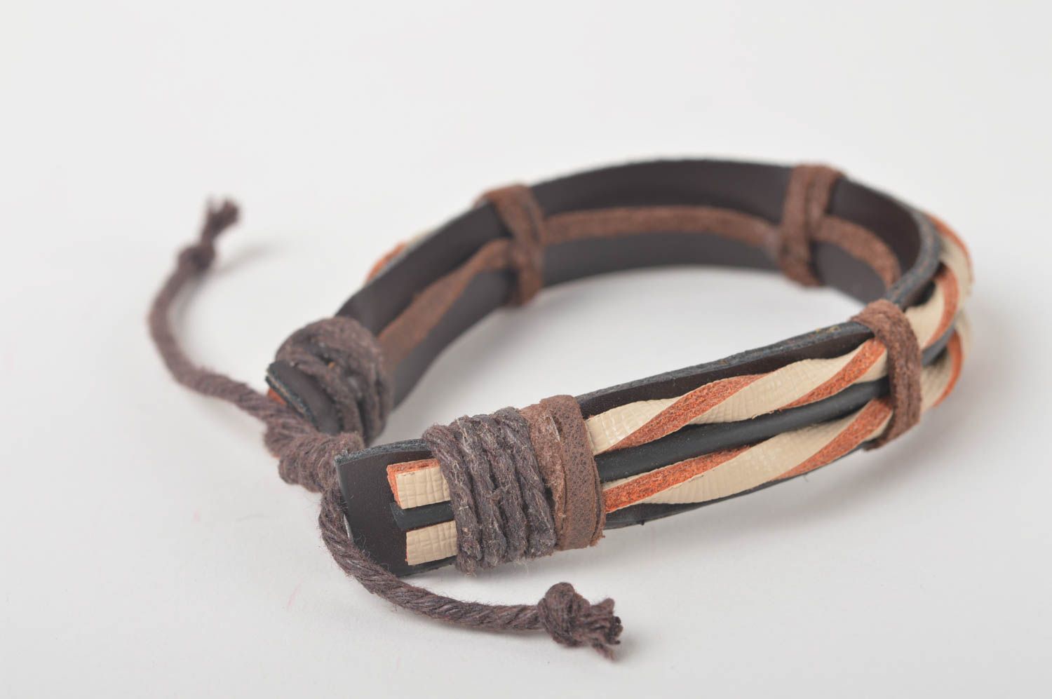 Bracelet en cuir naturel Bijou fait main marron design Cadeau pour femme photo 5