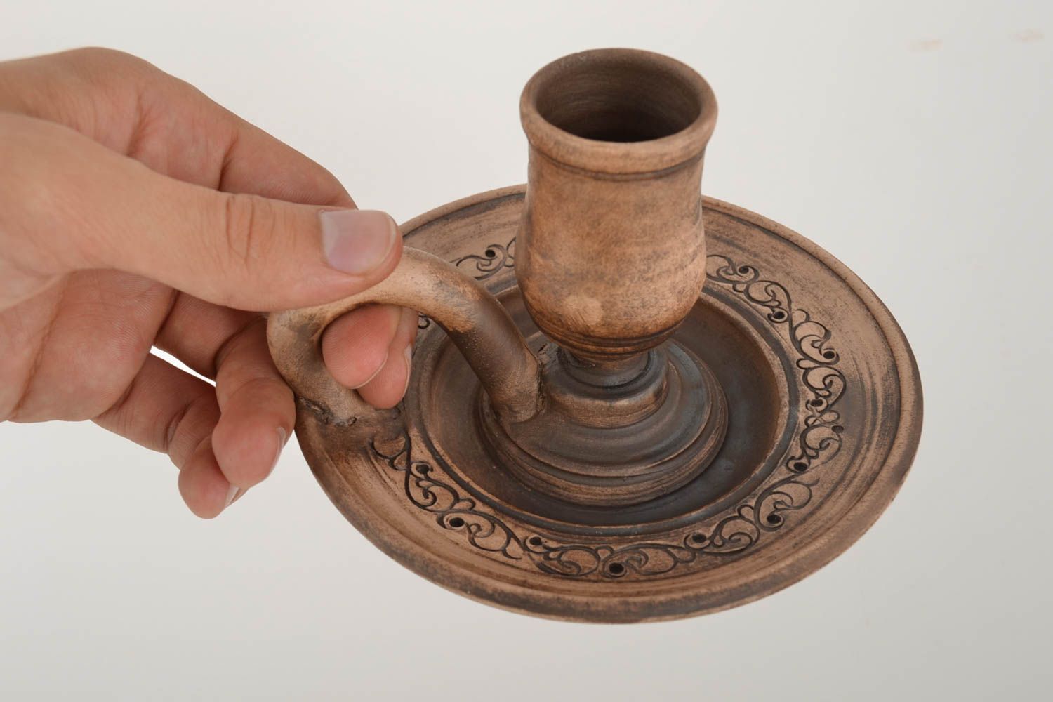 Bougeoir avec anse marron original pour une bougie fait main technique poterie  photo 3