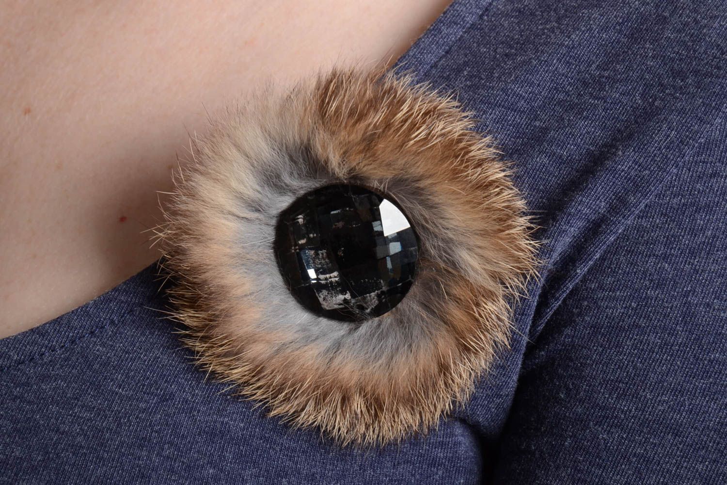 Handmade designer round volume rabbit fur brooch with large rhinestone photo 2