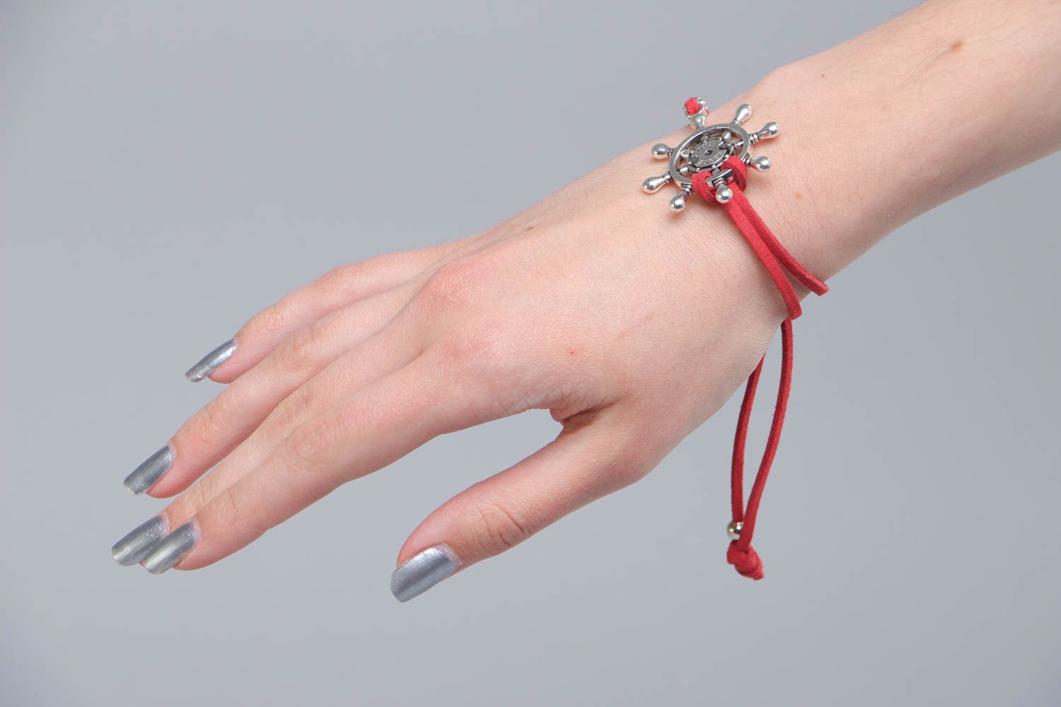 Bracelet tressé en daim artificiel rouge style marin original fait main photo 5