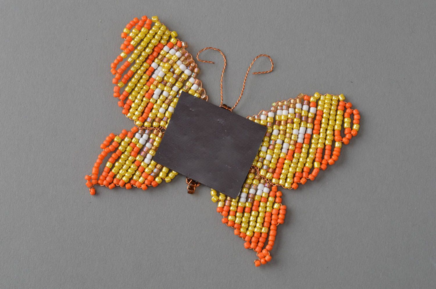 Magnet papillon jaune orange en perles de rocaille fait main décoratif photo 5