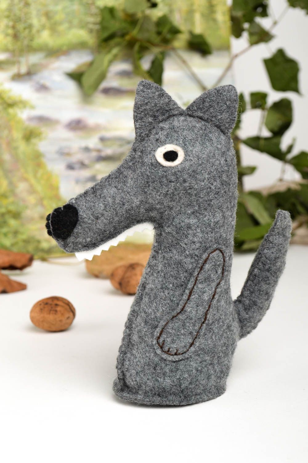 Wolf Stofftier handgemachtes Spielzeug Kuscheltier Stoff Filz Dekoration grau foto 1