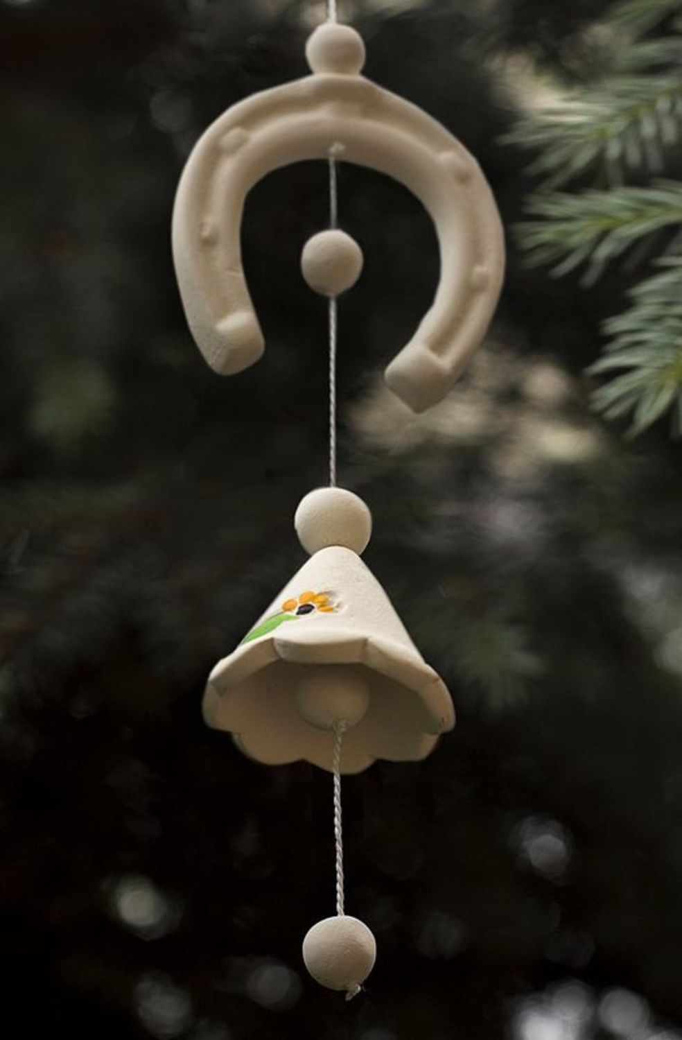 Ceramic hanging bell with horseshoe photo 4