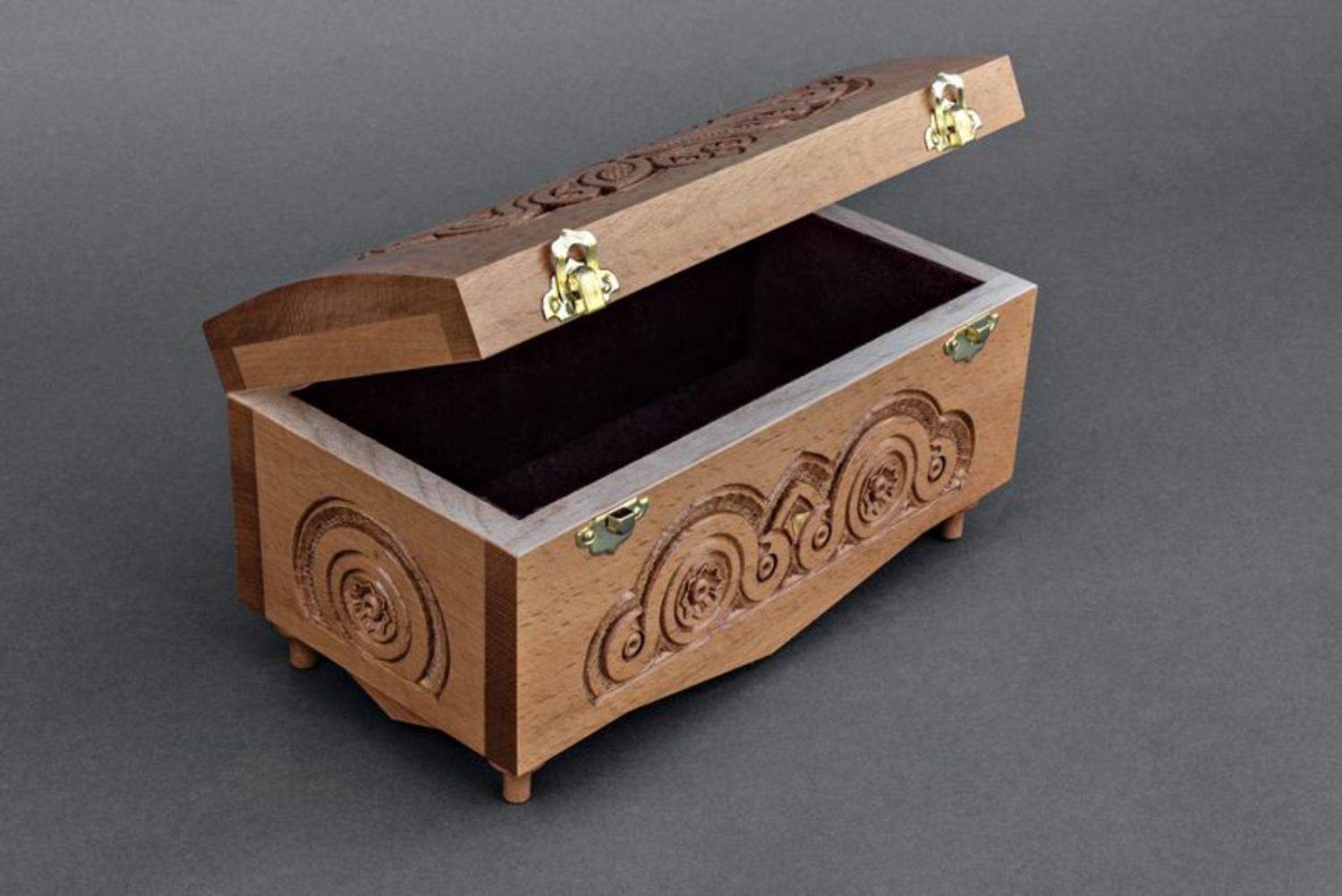 Carved wooden box for jewelry photo 2