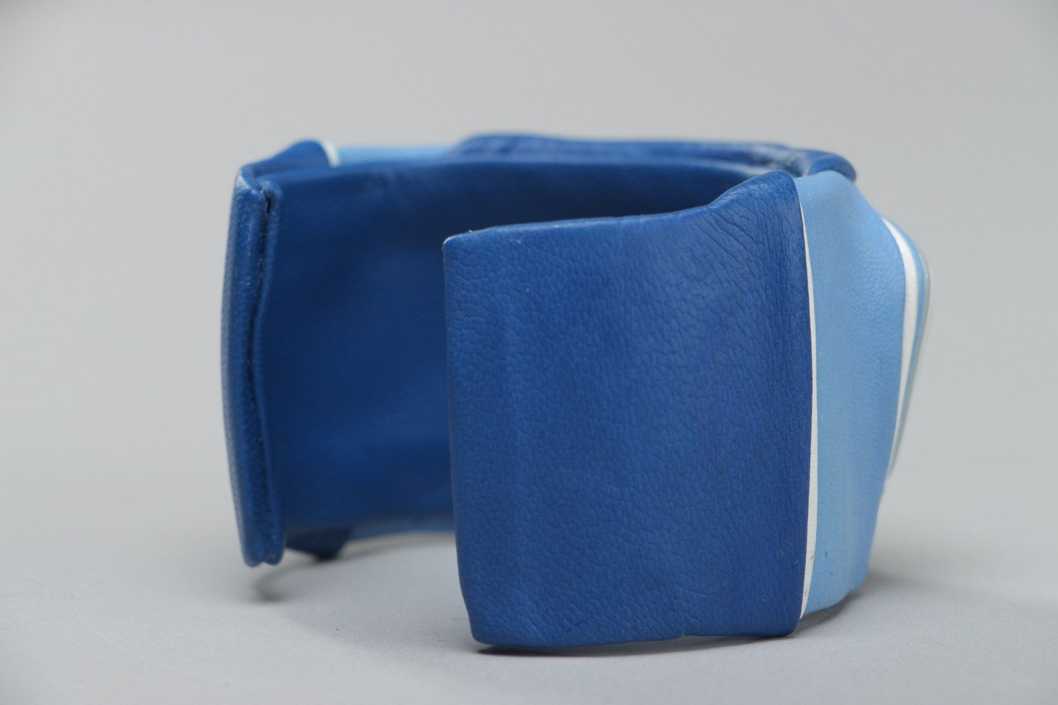 Handmade genuine leather broad wrist bracelet of blue color with lazuli stone photo 4