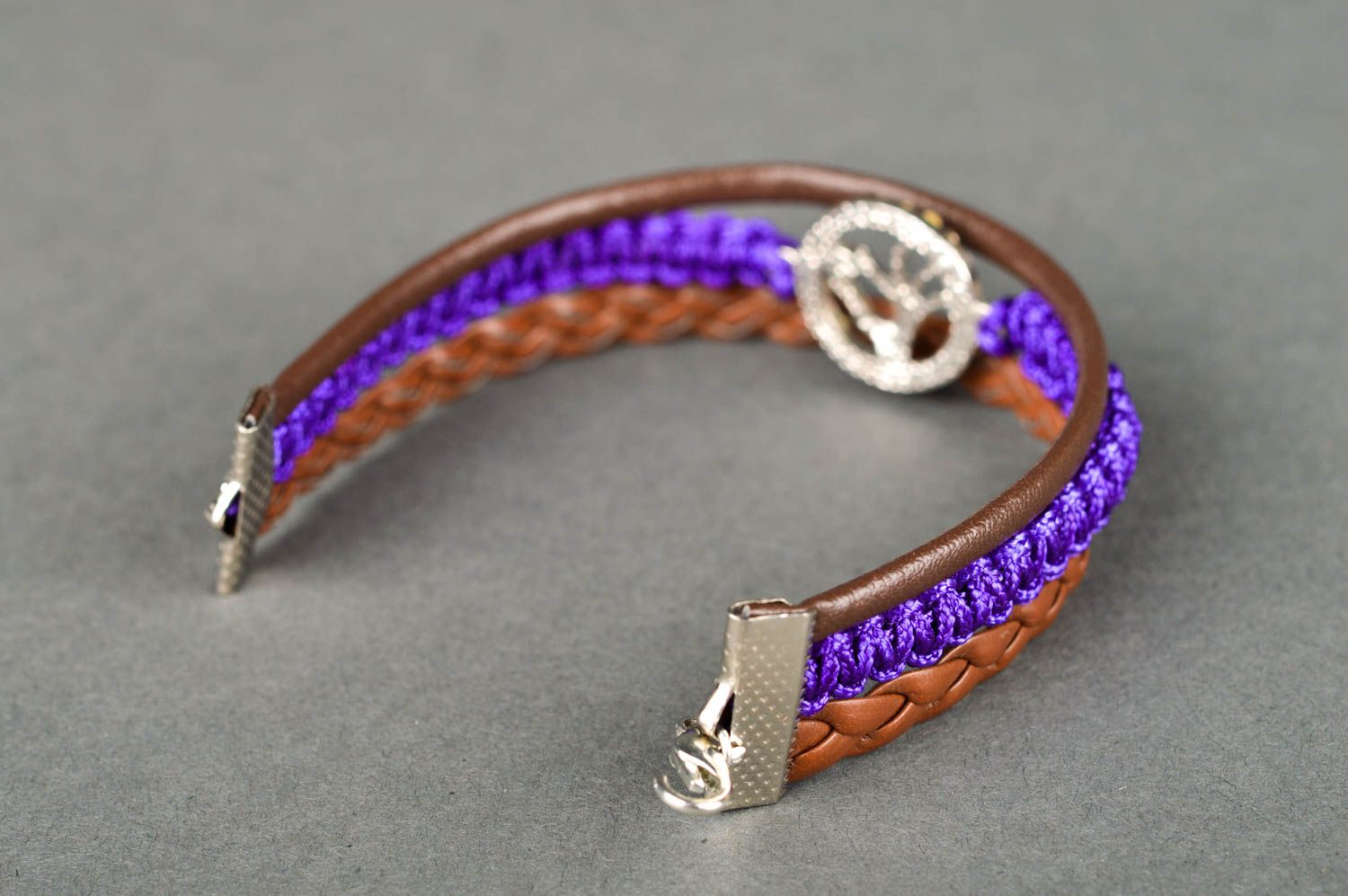 Браслет из шнуров браслет ручной работы модная бижутерия коричневая с фиолетовым фото 5