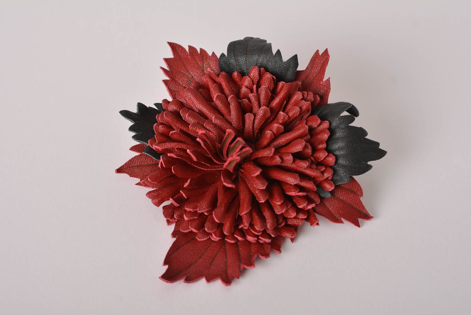 Blumen Brosche handmade Schmuck aus Naturmaterialien Accessoire für Frauen  foto 1