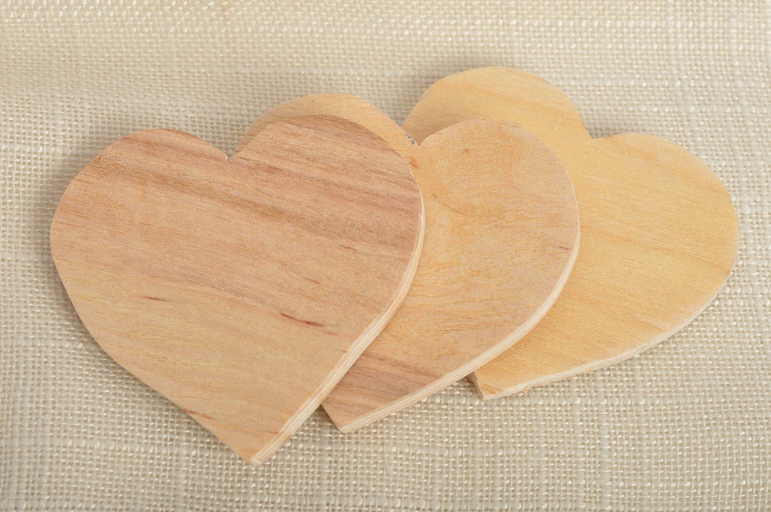 Cœurs à décorer en bois brut faits main figurines set de 3 pièces contreplaqué photo 1