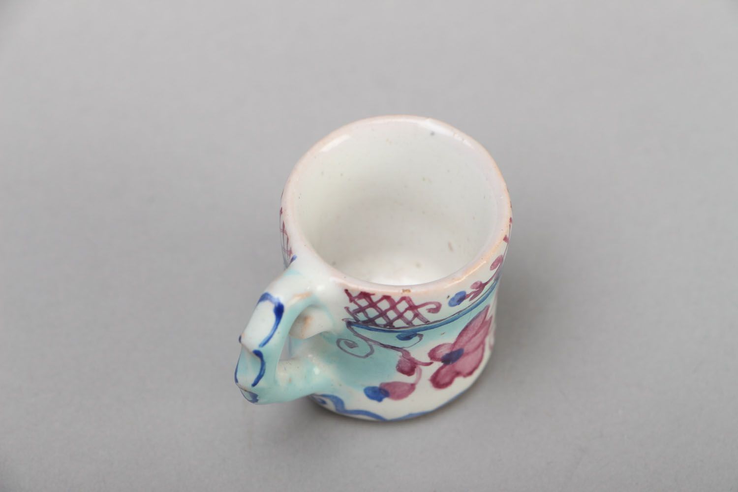 1 oz espresso decorative cup wth handle in white and blue color photo 3