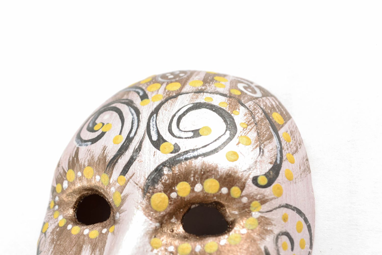 Máscara de souvenir artesanal foto 3