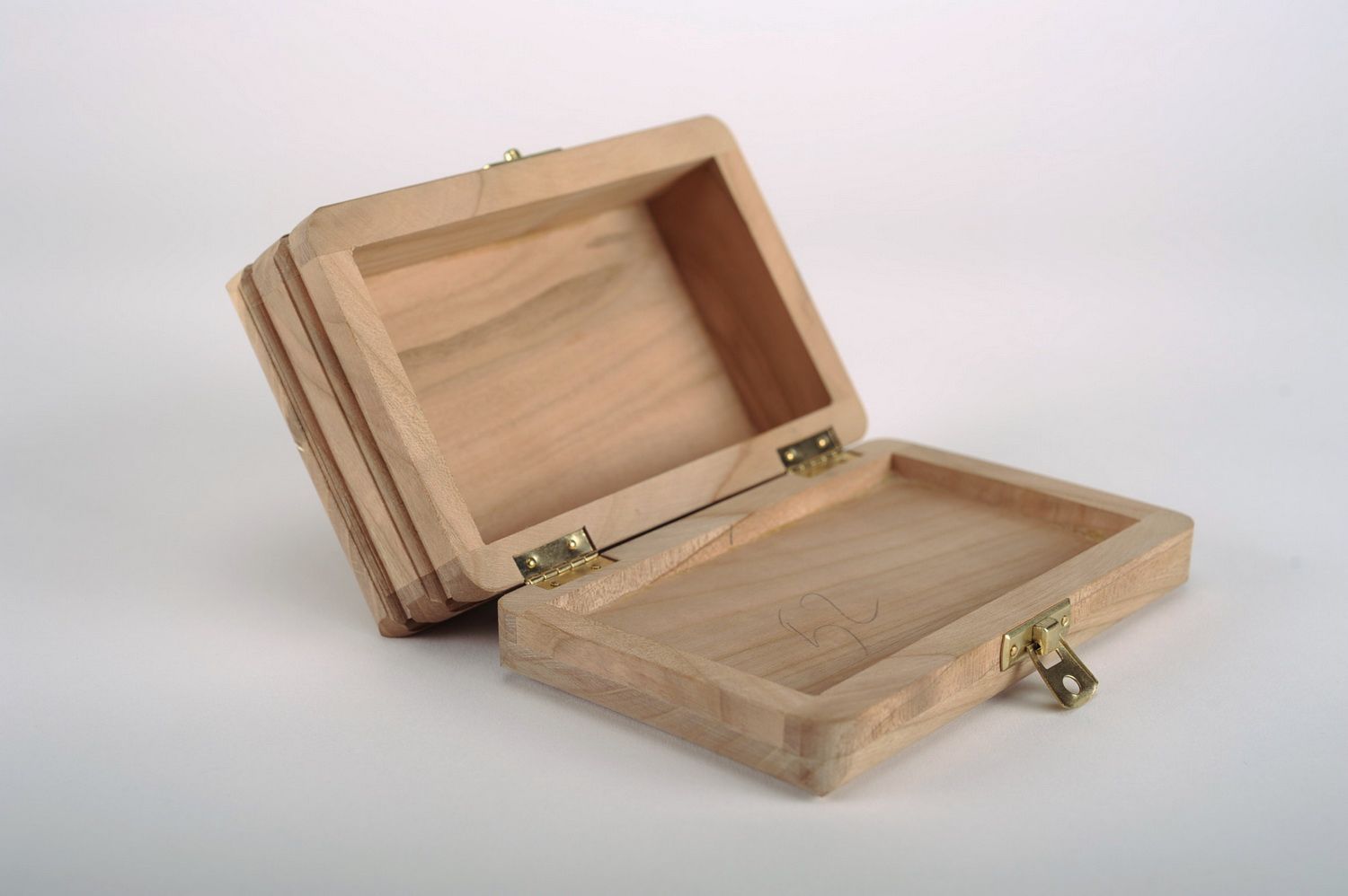 Boîte en bois brut à bijoux faite main photo 4