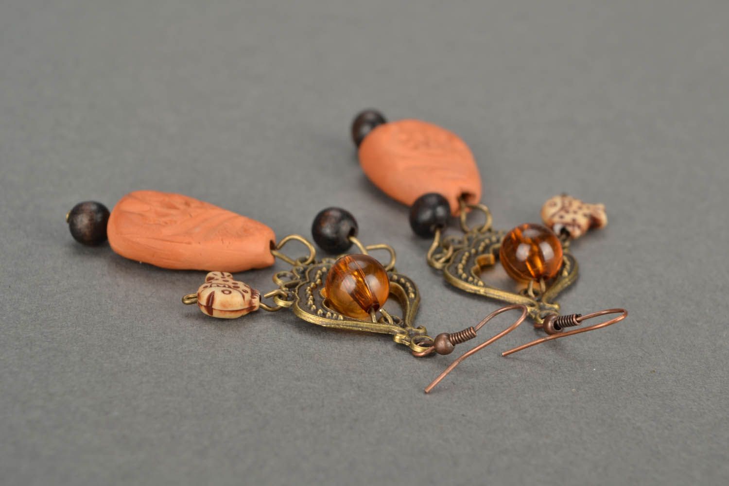 Dangle earrings with ceramic beads photo 4