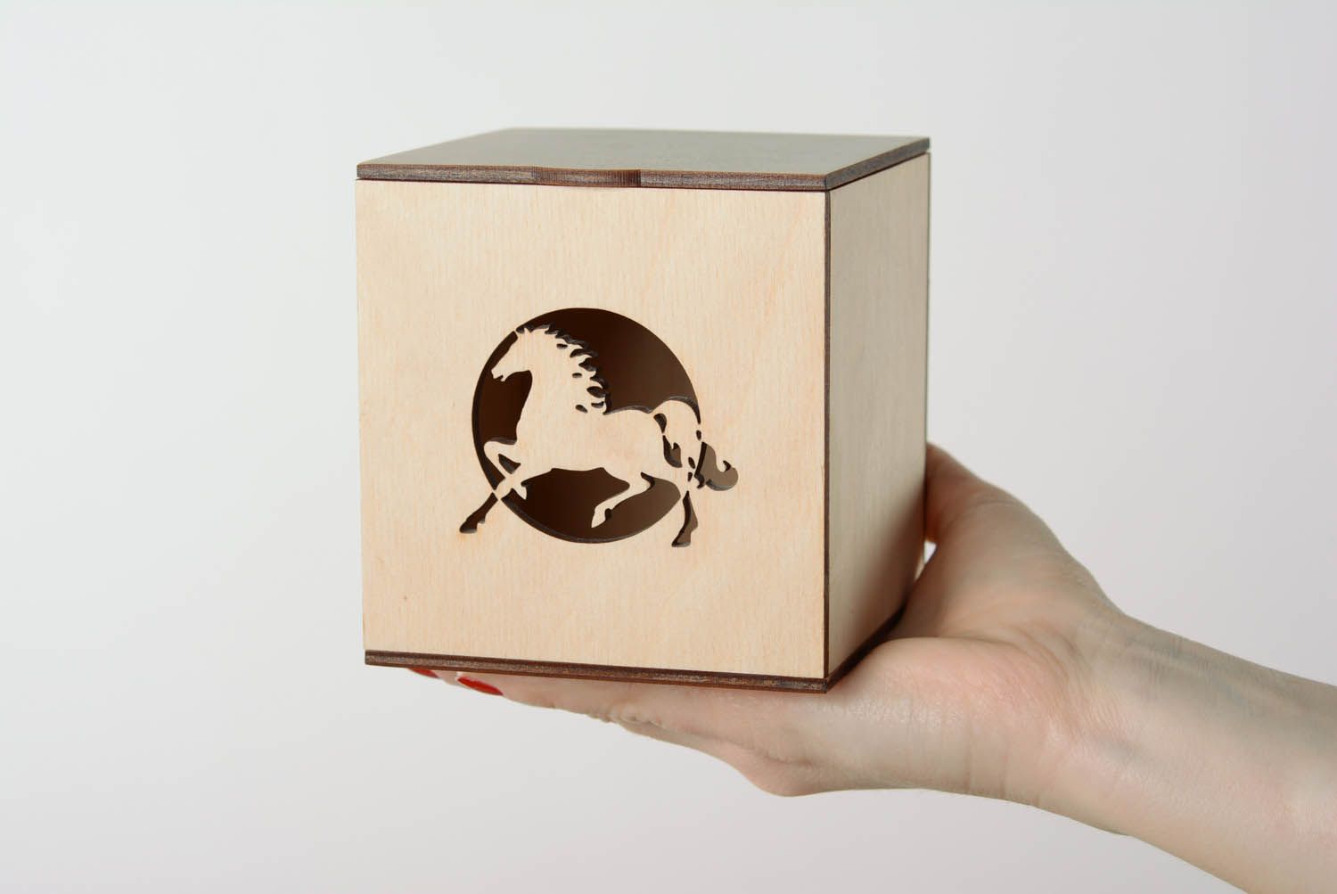 Boîte à décorer en bois Cheval carrée faite main photo 2