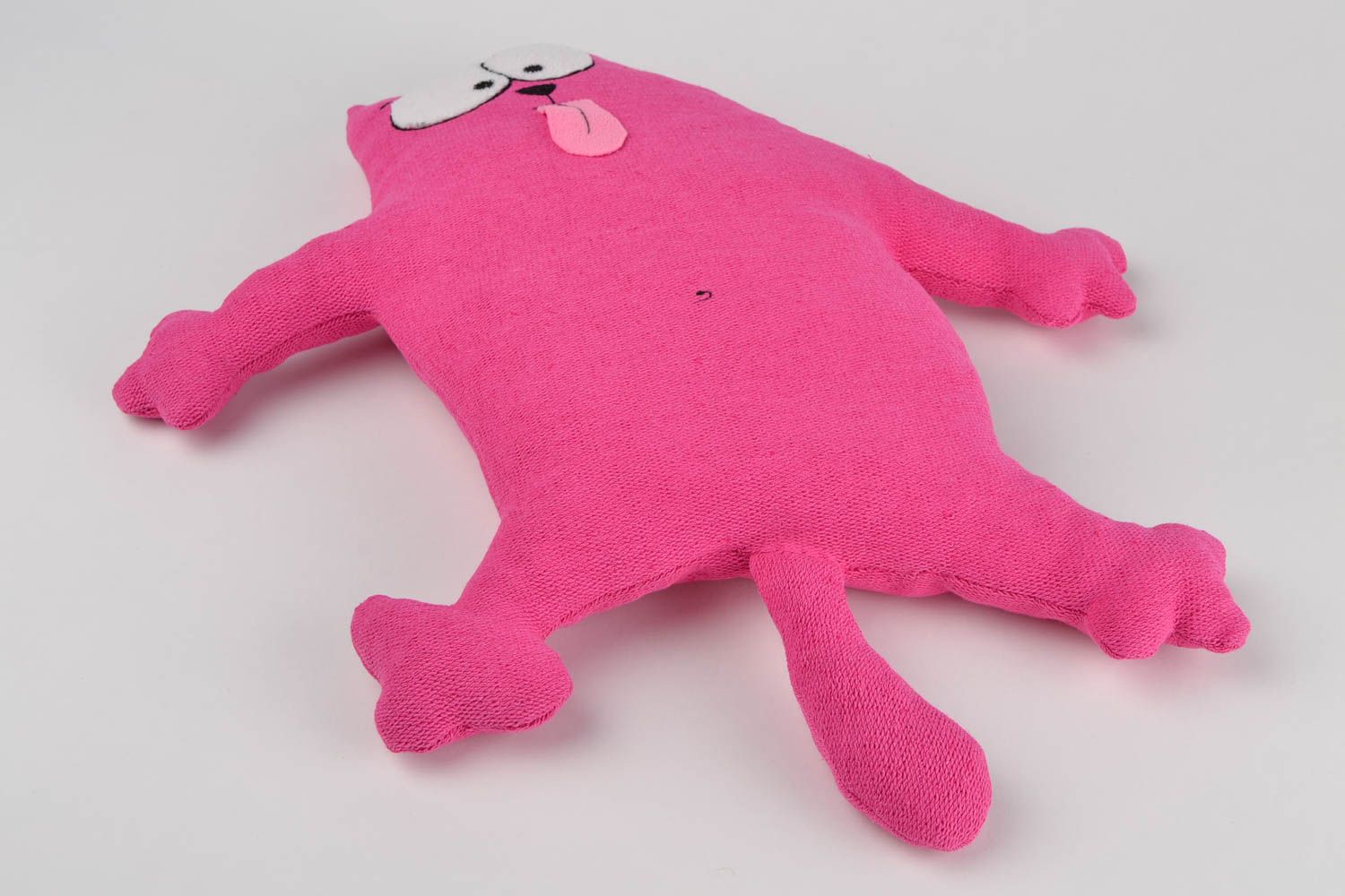 Подушка игрушка ручной работы декор для дома мягкая игрушка из ткани розовая фото 5