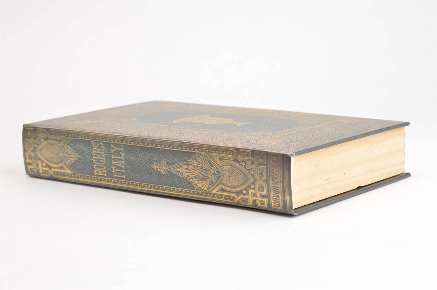 Handcrafted wooden jewelry box designer coffret book for money secret box photo 4