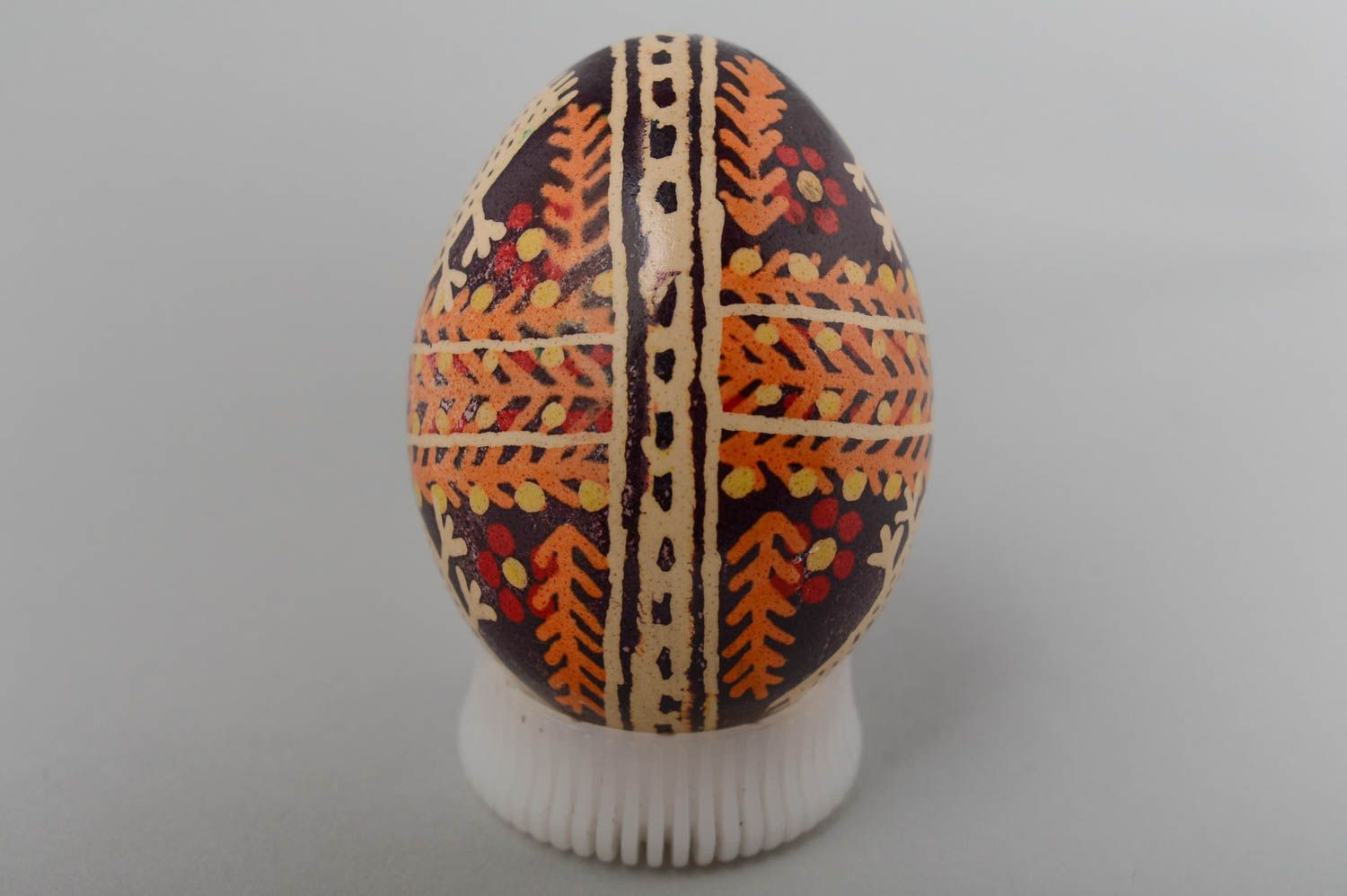 Пасхальное яйцо ручной работы с орнаментом расписное декоративное красивое фото 4