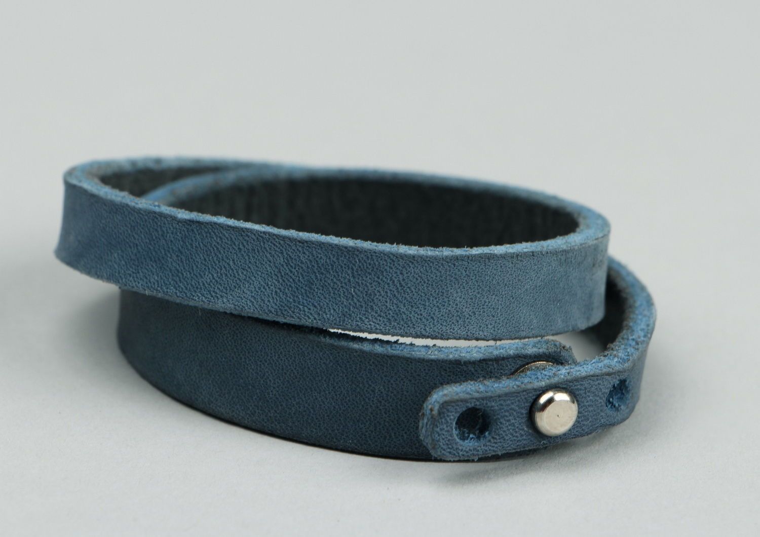 Blue leather bracelet photo 3