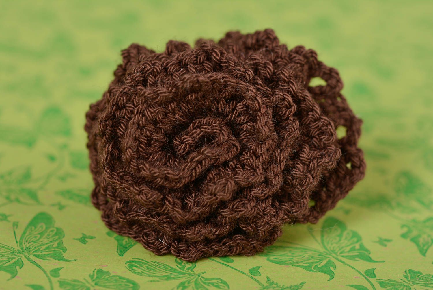 Stylish handmade crochet flower scrunchie hair tie hair style ideas photo 1