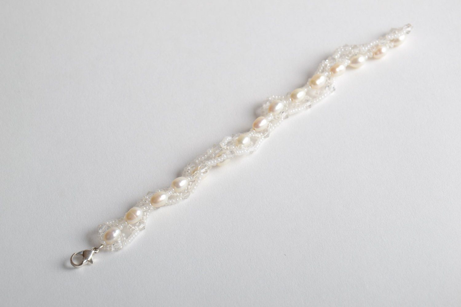 Handmade beautiful delicate elegant beaded white bracelet with pearls present for girl photo 3