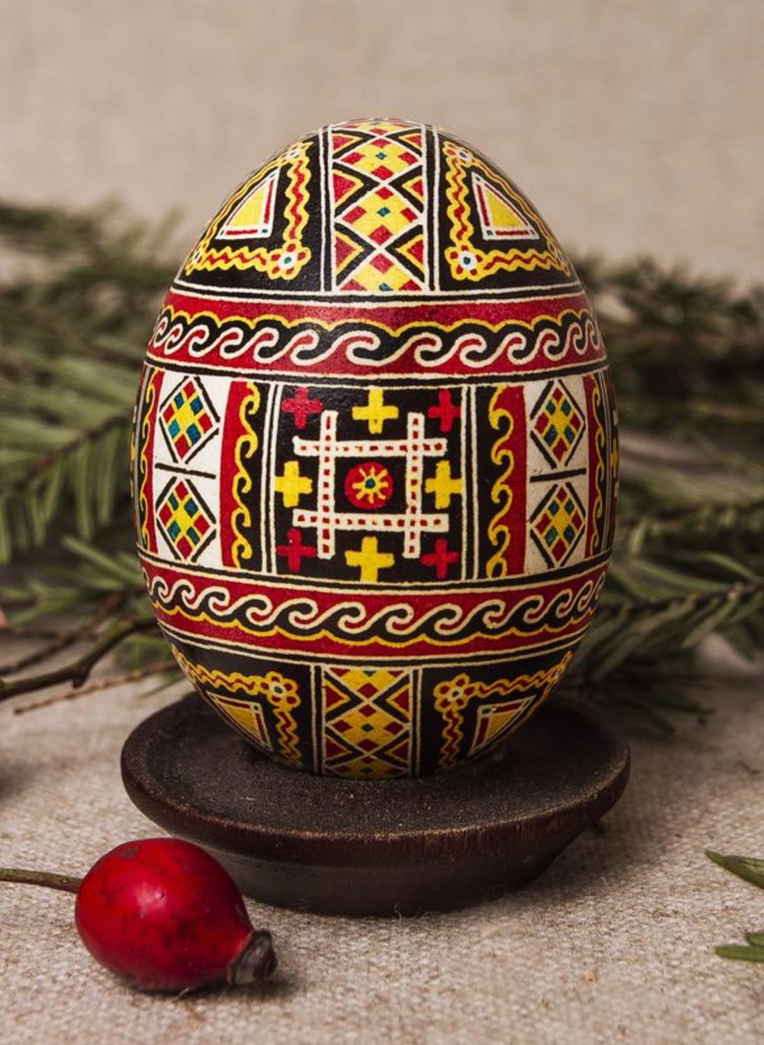 Oeuf de Pâques peint ukrainien photo 1
