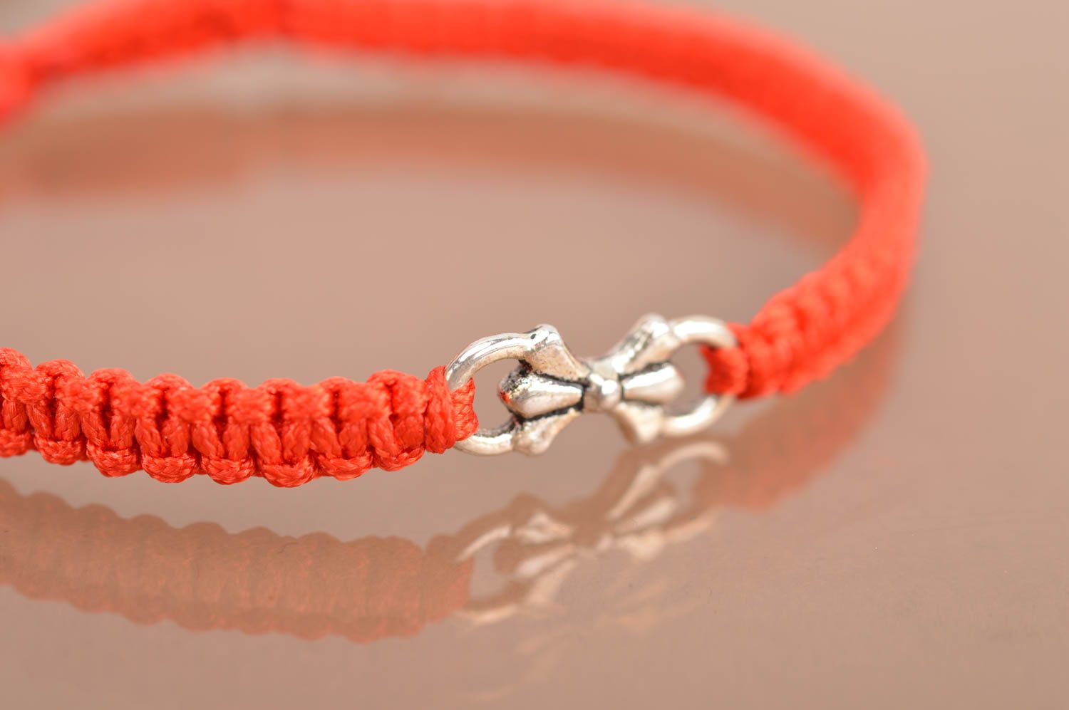 Handmade woven thin unusual red bracelet made of silk threads with bow photo 4