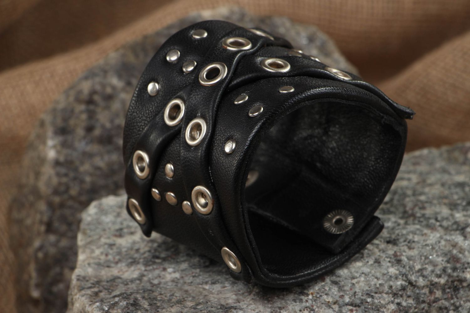 Wide leather bracelet with metal inserts photo 5