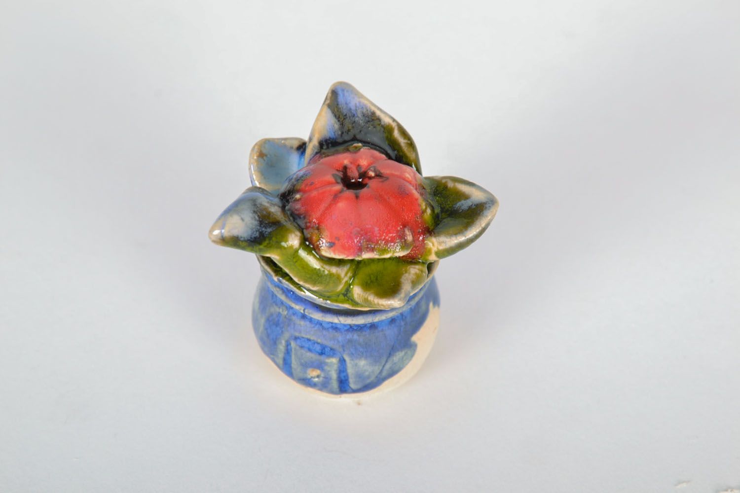 Статуэтка из глины в виде вазона с цветком фото 3