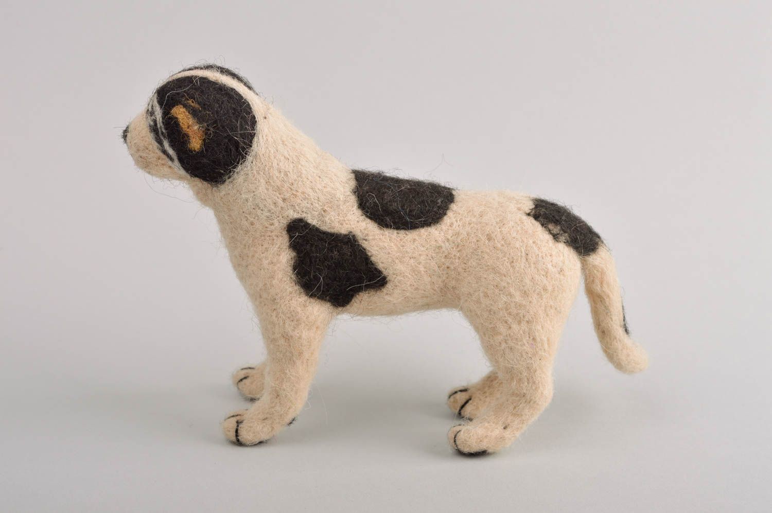 Schönes Kuscheltier Hund handmade Spielzeug aus Wolle Geschenk für Kinder foto 3