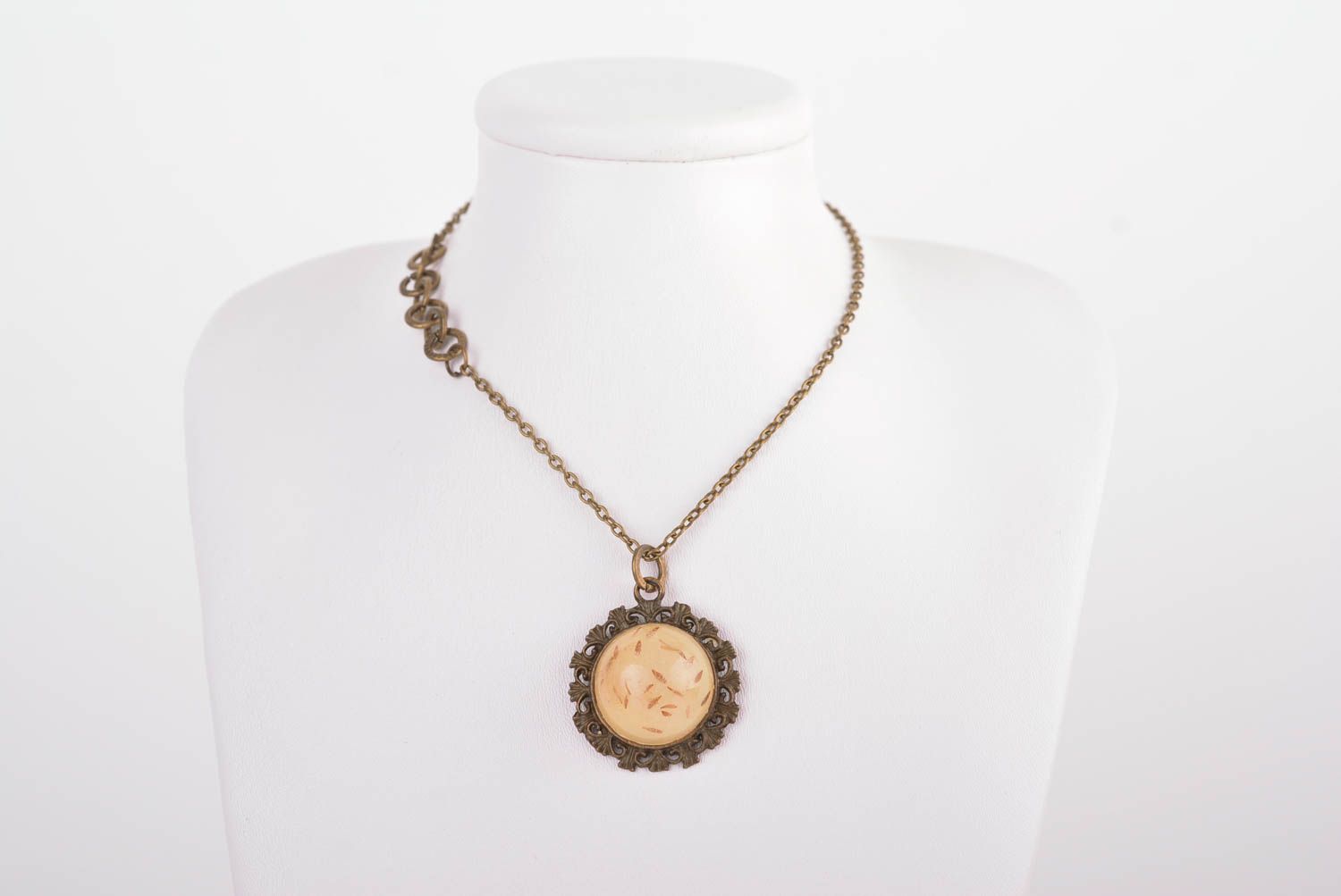Stylish handmade real flower pendant metal necklace botanical jewelry for girls photo 2