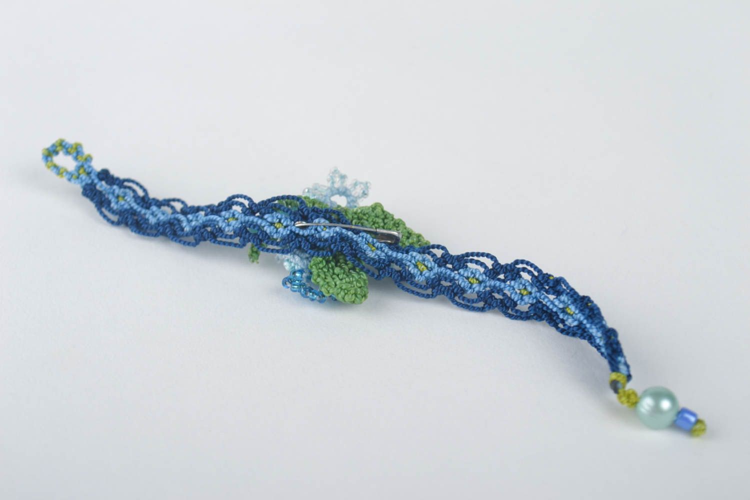 Bracelet macramé Broche fleur faits main bleus tressés originaux Cadeau femme photo 4