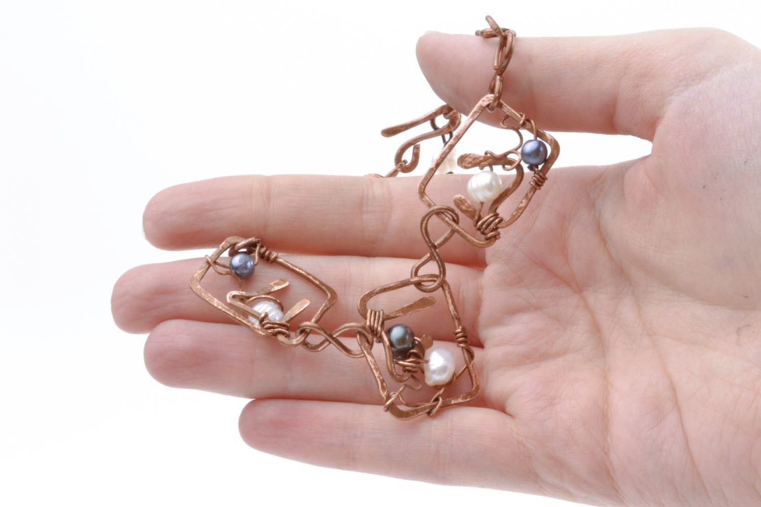 Bracelet fait main du cuivre avec perles de rivière photo 2