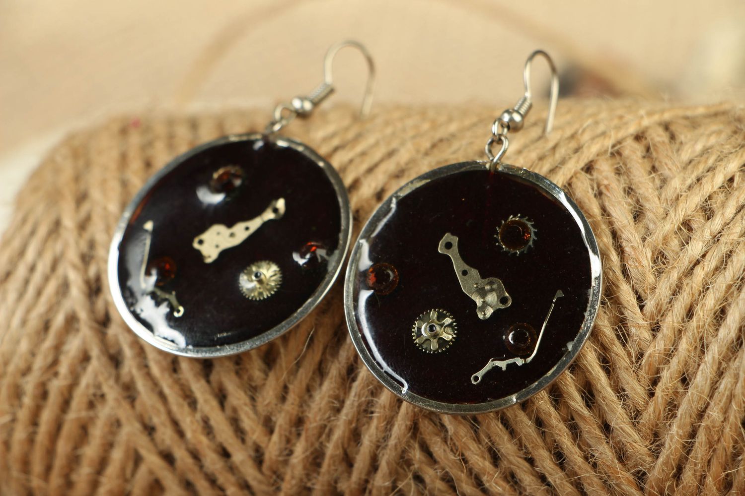 Steampunk metal earrings with clock mechanisms photo 4