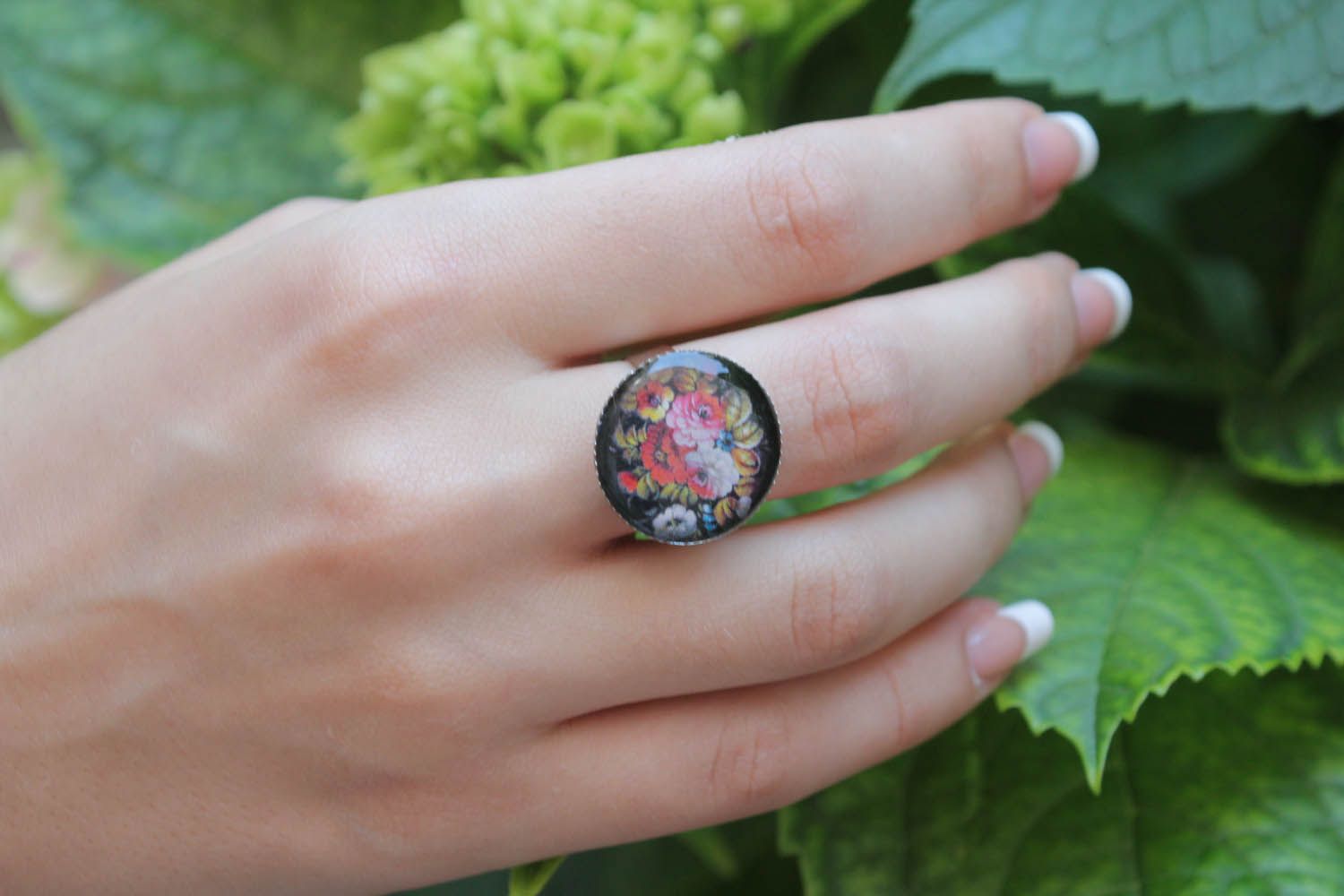 Ring aus Metall mit Blumenprint foto 5