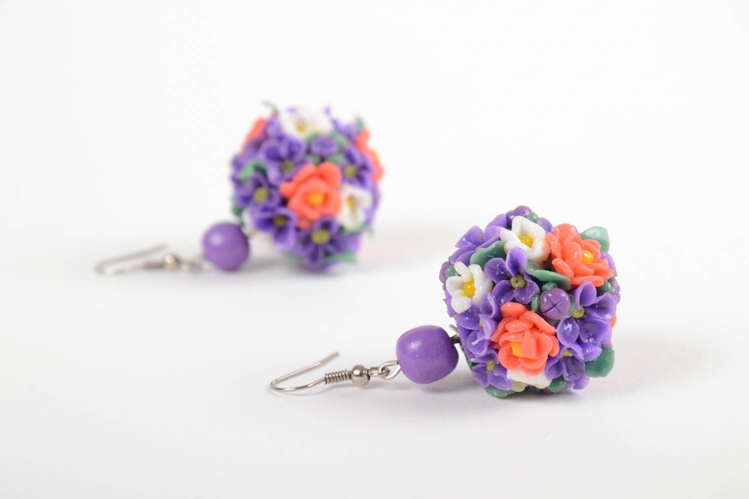 Boucles d'oreilles boules Bijou fait main fleurs violettes Accessoire femme photo 5