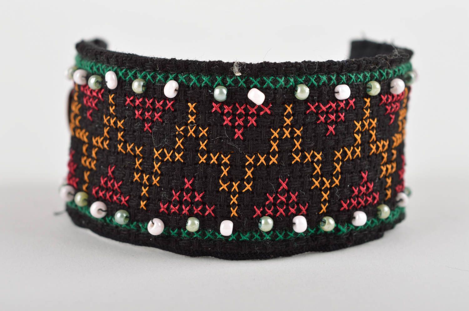Bracelet textile Bijou fait main avec broderie foncé Accessoire femme ethno photo 5