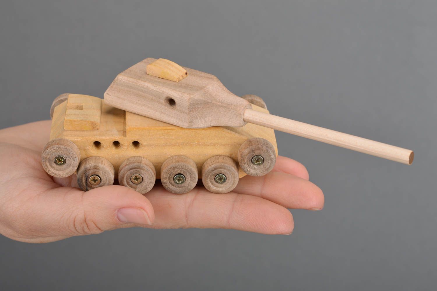 Handmade designer eco friendly children's wooden toy tank for boys photo 3