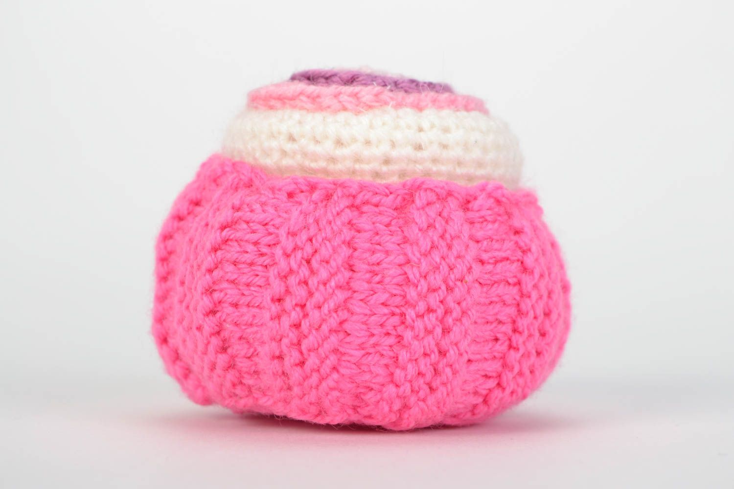 Juguete de peluche tejido a ganchillo artesanal de lana rosado para decoración  foto 4