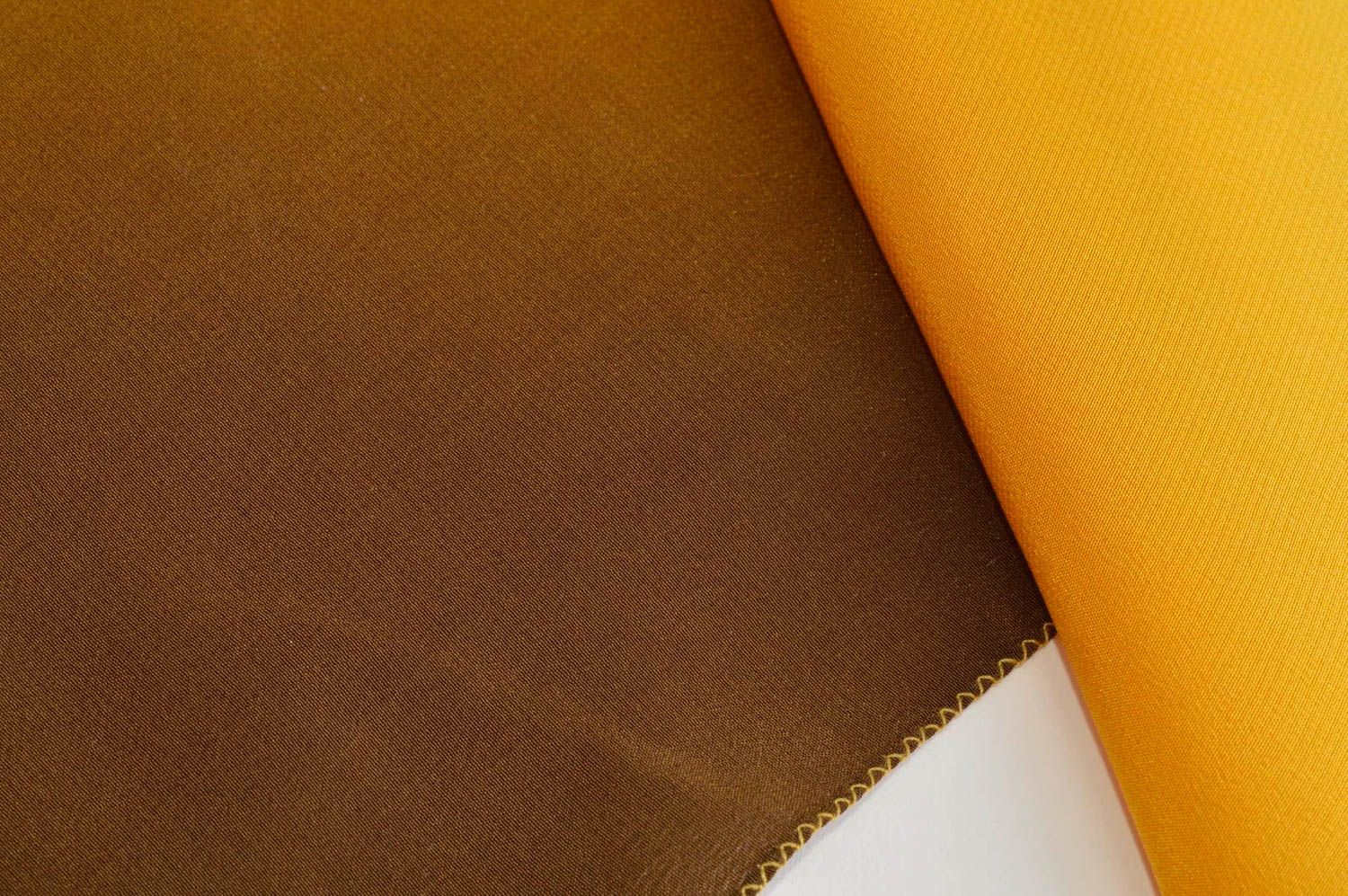 Желтый платок ручной работы платок из шелка женский аксессуар расписной фото 5