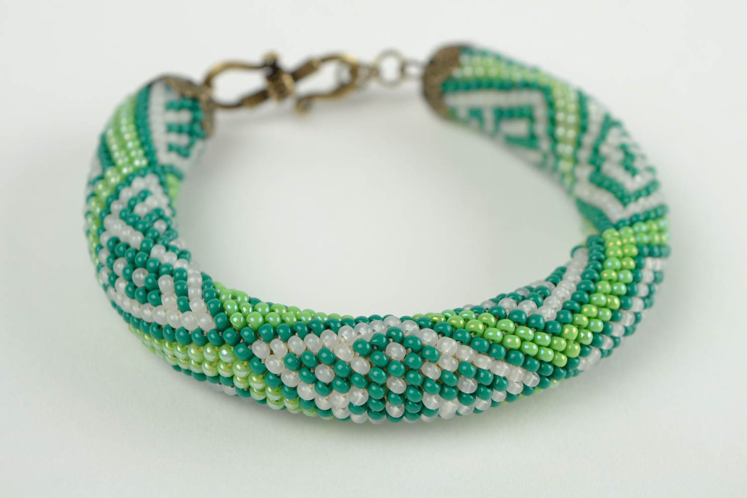 Bracelet spirale Bijoux fait main Accessoire bijou vert original perles rocaille photo 2