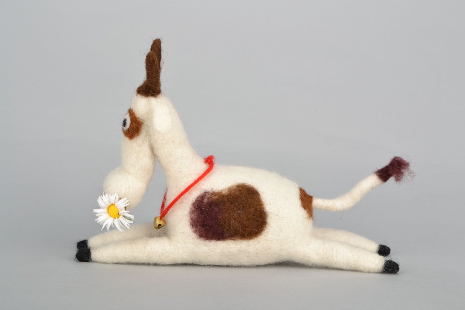 Desktop wool toy 'Cow' photo 3