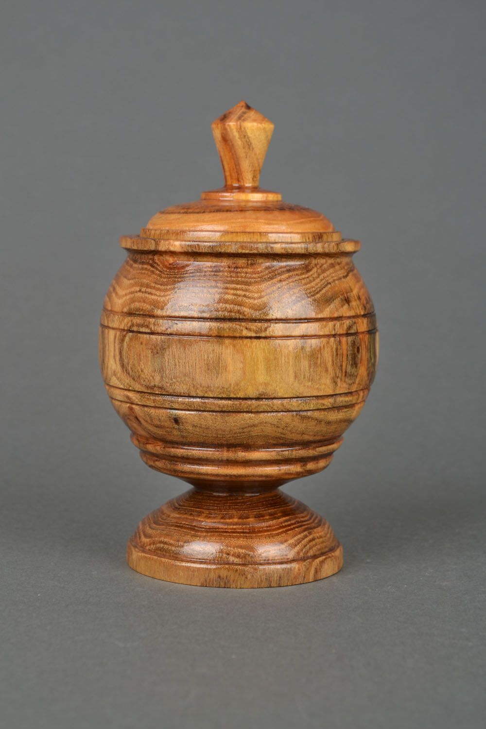 Wooden candy bowl photo 5